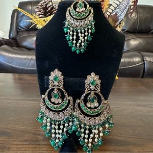 Green Polki Earrings With Maang Tikka